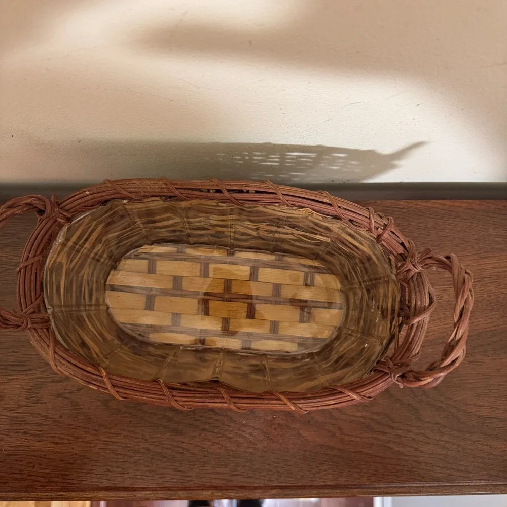 Vintage Rustic Handwoven Twig Vine Oval Basket Planter Plastic Liner Handles
